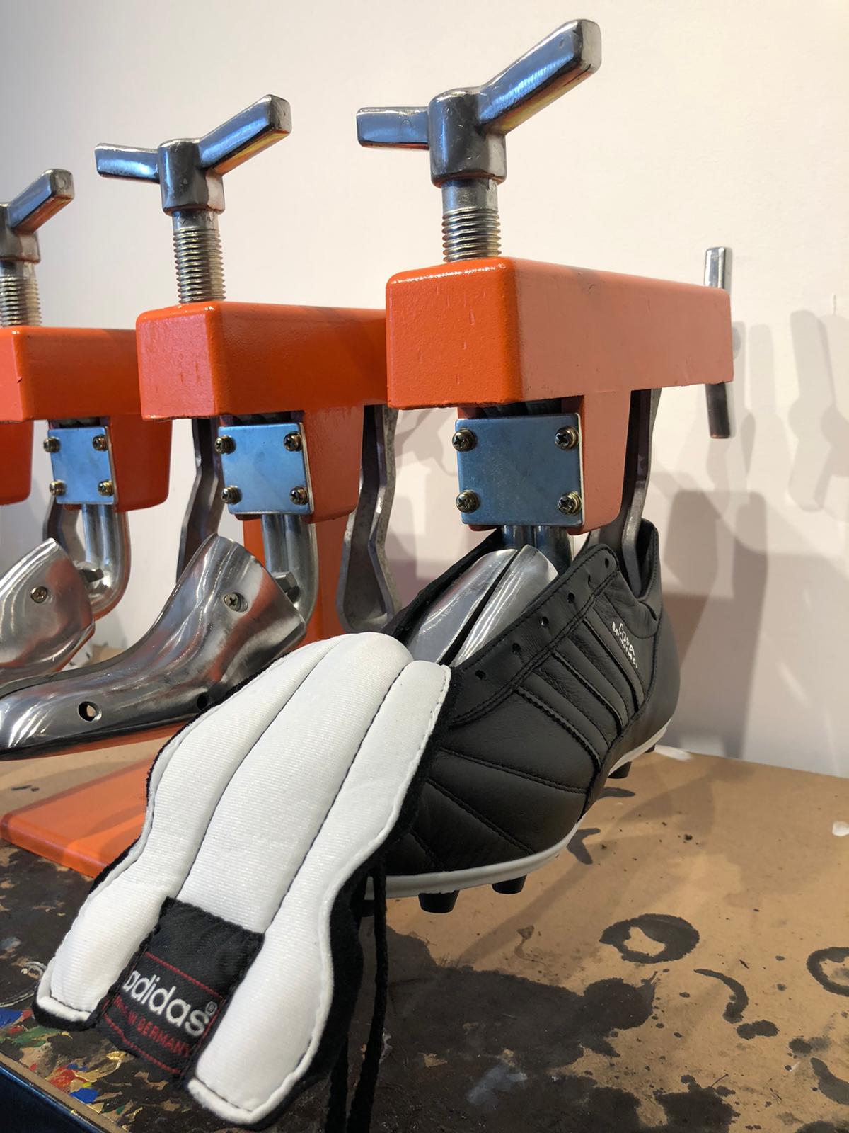 Boot Shaping Machine Boot Stretching Service (+ Free Premium Boot Shapers) - TOOTSBOOTS